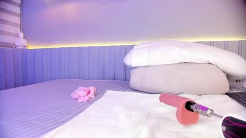 S A L L Y  online show from 04/18/26, 11:14