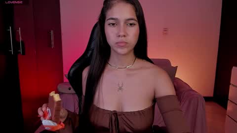 Snapshot of sallye__ chatting on 10/05/25, 10:51 Sallye online show from 10/05/25, 10:51