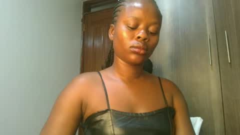 Snapshot of sallysasha254 chatting on 12/05/24, 07:38 sallysasha254 online show from 12/05/24, 07:38