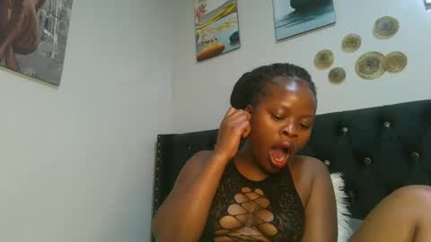 Snapshot of sallysasha254 chatting on 02/17/25, 07:31 sallysasha254 online show from 02/17/25, 07:31