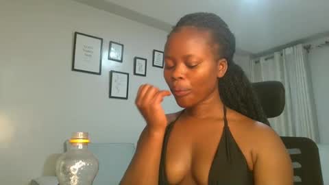 Snapshot of sallysasha254 chatting on 02/25/25, 01:28 sallysasha254 online show from 02/25/25, 01:28