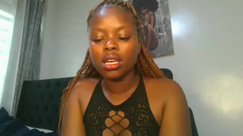 Snapshot of sallysasha254 chatting on 11/23/25, 12:05 sallysasha254 online show from 11/23/25, 12:05