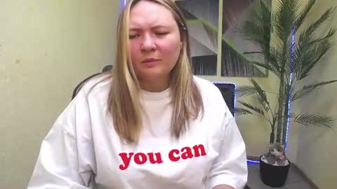Snapshot of sallyverda chatting on 07/10/26, 06:10 Sally online show from 07/10/26, 06:10