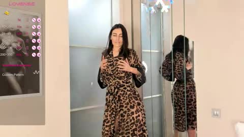 Salma online show from 01/06/26, 01:15