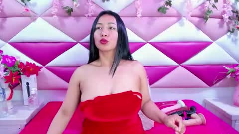 Snapshot of salmasantos chatting on 11/08/25, 02:56 salmasanto online show from 11/08/25, 02:56