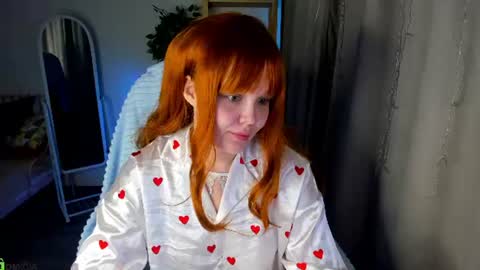 Snapshot of salmon_d chatting on 07/19/26, 12:58 Bella online show from 07/19/26, 12:58