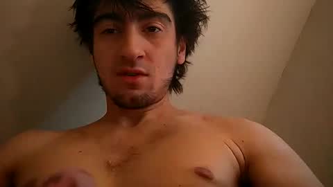 Snapshot of salmonman1305 chatting on 01/04/25, 05:16 salmonman1305 online show from 01/04/25, 05:16