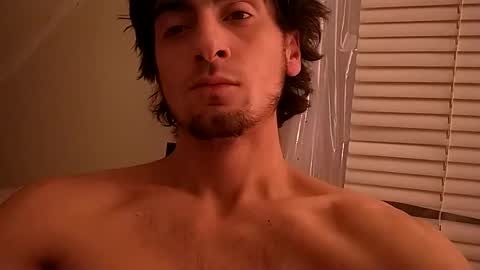 Snapshot of salmonman1305 chatting on 01/08/25, 01:32 salmonman1305 online show from 01/08/25, 01:32