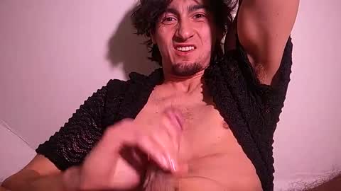 Snapshot of salmonman1305 chatting on 02/18/25, 07:21 salmonman1305 online show from 02/18/25, 07:21