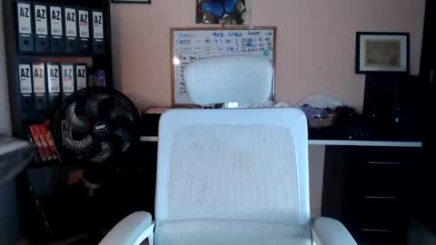 Snapshot of salome_010 chatting on 01/04/25, 01:10 Salome online show from 01/04/25, 01:10