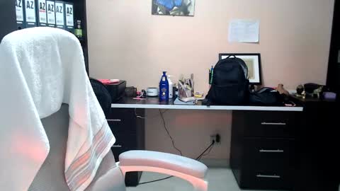 Snapshot of salome_010 chatting on 02/21/25, 12:27 Salome online show from 02/21/25, 12:27