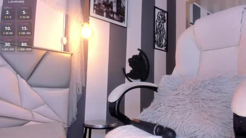 Snapshot of salome__evans chatting on 12/04/24, 11:46 salome__evans online show from 12/04/24, 11:46