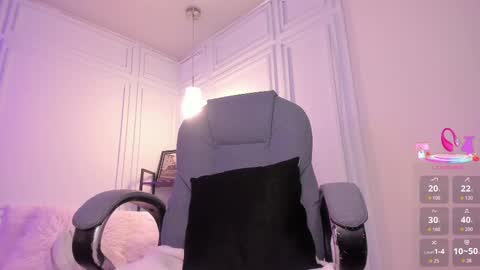 Snapshot of salome__evans chatting on 09/17/25, 01:35 salome__evans online show from 09/17/25, 01:35
