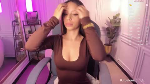 Snapshot of salome__evans chatting on 10/15/25, 01:22 salome__evans online show from 10/15/25, 01:22