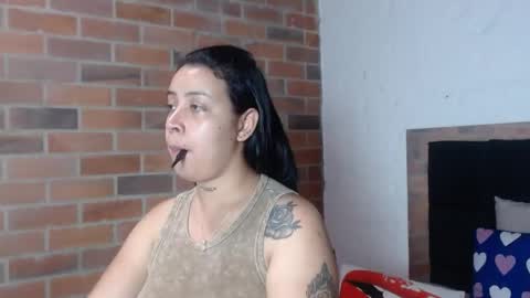   online show from 04/10/26, 08:02