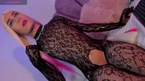 Snapshot of salome_saenz666 chatting on 05/31/26, 05:42 salome_saenz666 online show from 05/31/26, 05:42