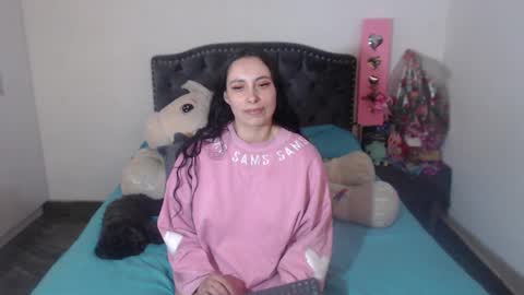 yenny online show from 10/24/25, 04:42