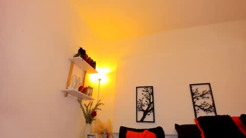 Snapshot of salomekross_ chatting on 03/02/25, 06:59 Salome Kross online show from 03/02/25, 06:59