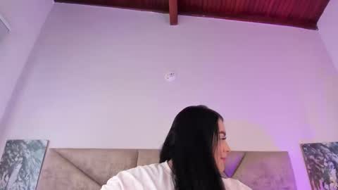 Snapshot of salomesimos1 chatting on 02/13/25, 06:05 Salome online show from 02/13/25, 06:05