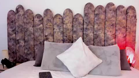 Salome online show from 10/23/25, 10:08