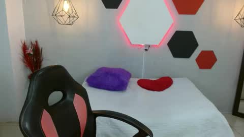 Snapshot of salomeswet chatting on 01/03/25, 11:33 martina online show from 01/03/25, 11:33