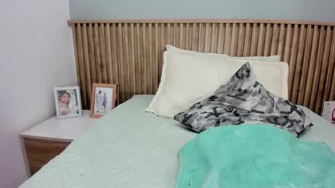 Salome online show from 10/03/25, 09:56