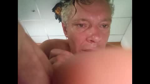 Snapshot of salsapaulus chatting on 02/17/26, 05:48 salsapaulus online show from 02/17/26, 05:48