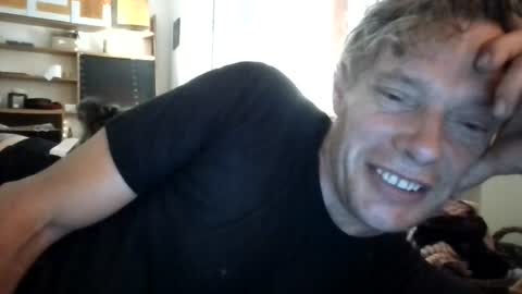 Snapshot of salsapaulus chatting on 06/18/26, 06:12 salsapaulus online show from 06/18/26, 06:12