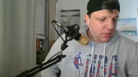 Snapshot of salsbud2022 chatting on 01/02/25, 08:39 salsbud2022 online show from 01/02/25, 08:39