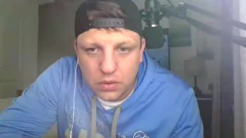 Snapshot of salsbud2022 chatting on 02/20/25, 04:50 salsbud2022 online show from 02/20/25, 04:50