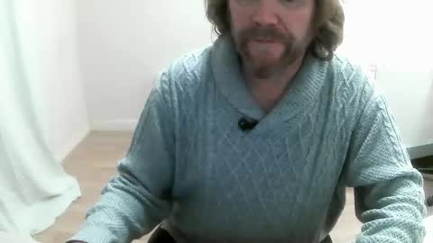 Snapshot of saltimbanquier chatting on 12/10/24, 01:44 Saltimbanquier Salt ou Banquier online show from 12/10/24, 01:44