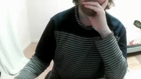 Snapshot of saltimbanquier chatting on 01/07/25, 08:03 Saltimbanquier Salt ou Banquier online show from 01/07/25, 08:03