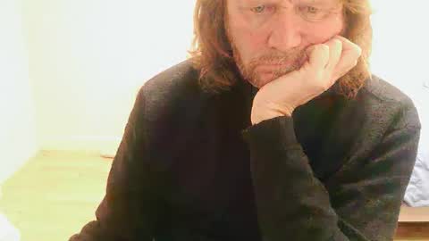 Snapshot of saltimbanquier chatting on 10/24/25, 10:00 Saltimbanquier Salt ou Banquier online show from 10/24/25, 10:00