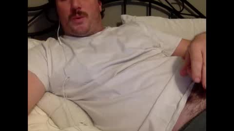 Snapshot of salty612 chatting on 01/16/25, 01:16 salty612 online show from 01/16/25, 01:16