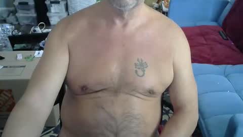 Snapshot of saltydogg chatting on 11/23/25, 07:13 Saltyy online show from 11/23/25, 07:13