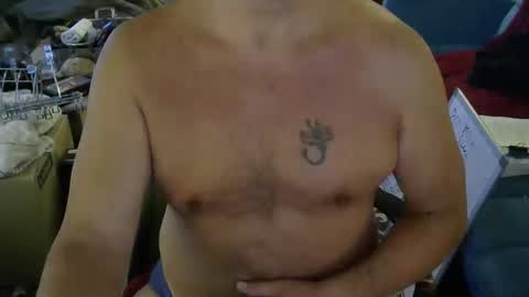 Snapshot of saltydogg chatting on 11/24/25, 12:38 Saltyy online show from 11/24/25, 12:38