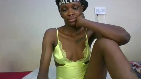 Snapshot of saltysugar20 chatting on 06/11/26, 02:11 Sugarbabe online show from 06/11/26, 02:11