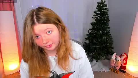 Snapshot of salut_love chatting on 12/08/24, 10:30 Ruby online show from 12/08/24, 10:30