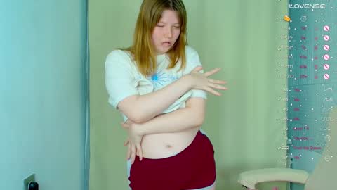 Snapshot of salut_love chatting on 01/10/25, 03:48 Ruby online show from 01/10/25, 03:48