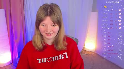 Snapshot of salut_love chatting on 01/12/25, 01:37 Ruby online show from 01/12/25, 01:37