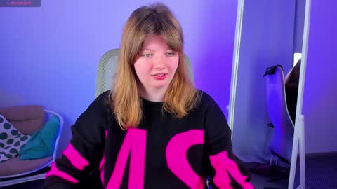 Snapshot of salut_love chatting on 01/18/25, 10:28 Ruby online show from 01/18/25, 10:28