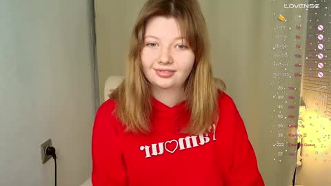 Snapshot of salut_love chatting on 02/01/25, 10:26 Ruby online show from 02/01/25, 10:26