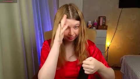 Snapshot of salut_love chatting on 10/30/25, 03:35 Ruby online show from 10/30/25, 03:35