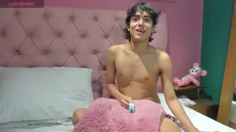 Snapshot of salvatore_monterey chatting on 01/12/25, 03:39 salvatore online show from 01/12/25, 03:39