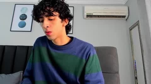 Snapshot of salvatore_monterey chatting on 02/21/25, 02:38 salvatore online show from 02/21/25, 02:38