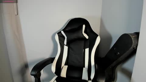 salvatore_montt online show from 02/15/25, 03:42