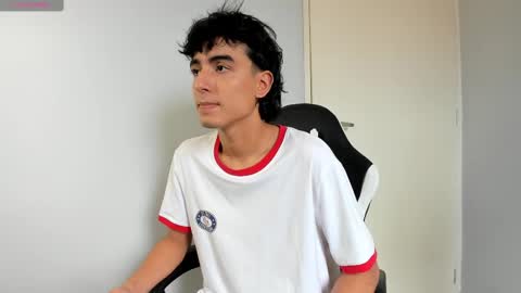 salvatore_montt online show from 02/24/25, 07:52