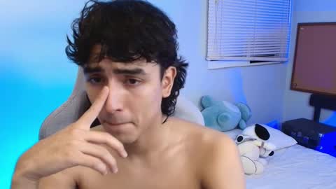 salvatore_montt online show from 10/10/25, 04:44