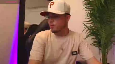 Snapshot of salvatore_muller chatting on 09/29/25, 10:14 Salvatore  online show from 09/29/25, 10:14