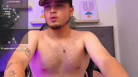 Snapshot of salvatore_muller chatting on 10/08/25, 12:52 Salvatore  online show from 10/08/25, 12:52